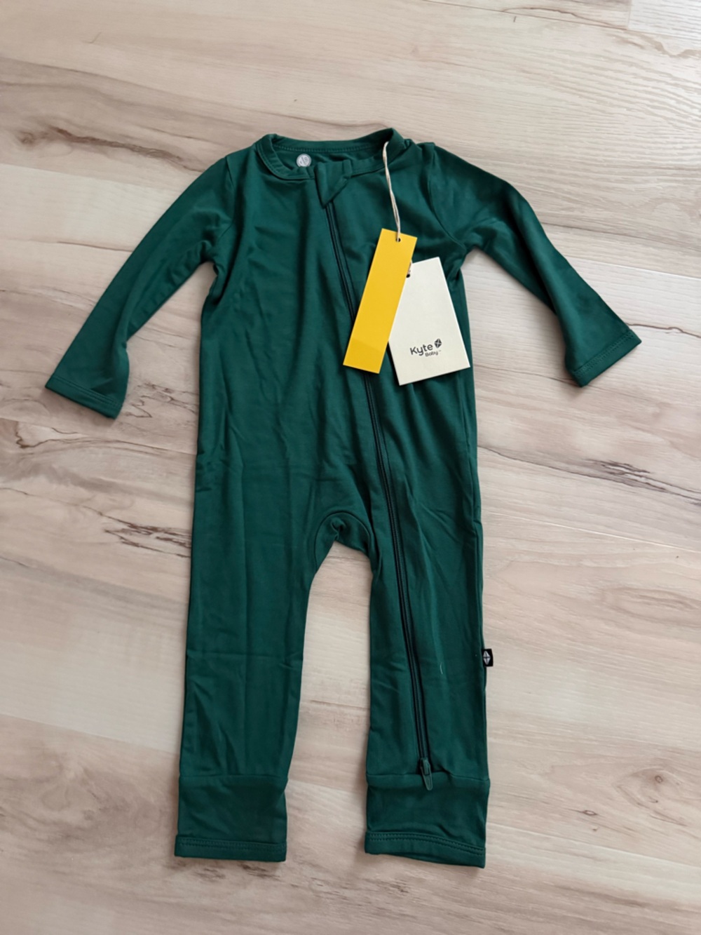 Kyte BABY Deep Green Zip Romper